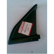 MB258835 MITSUBISHI  LANCER ÖN  KAPI AYNA BAĞLANTI